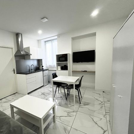 T2 Moderne A 10 Min Du Centre-Ville De Лион Экстерьер фото